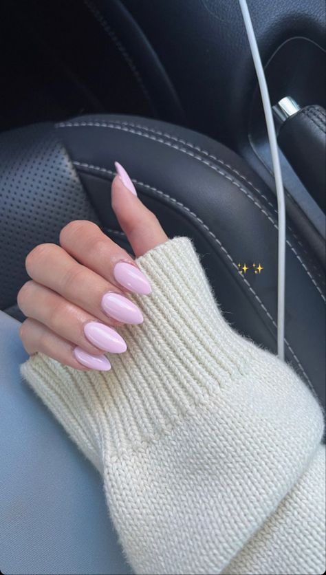 Nails Athestic, Emily Paulichi Outfits, Emily Paulichi Nails, Emily Paulichi, Nail Appointment, Neck Chain, Trendy Summer Outfits, Glow Up Tips, Pink Girly Things