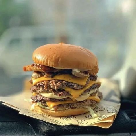 Tower Burger
#Tower Burger
#burger
#specialburger
#tastyburger Burger Tower, Tower Burger, Zinger Burger, Delicious Burgers, Food Items, Street Food, Tower, Ethnic Recipes