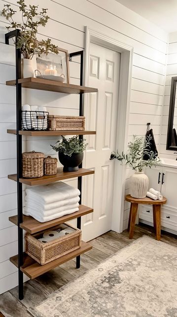 Dapur Mini, Cabin Kits, Ideas Creativas, Apartment Decor Inspiration, Bathroom Inspiration Decor, Hus Inspiration, Small Bathroom Decor, Decor Home Living Room, Design Case