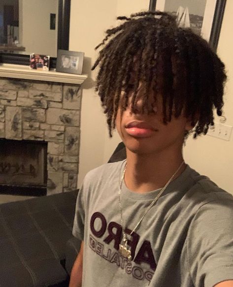 Curly Heads Boys Hispanic, Pretty Dreads, Dread Hairstyles For Men, Cute Dreads, Dreadlock Hairstyles For Men, Light Skin Men, Couple Goals Teenagers Pictures, Dark Skin Boys