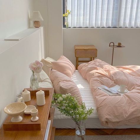 Dekorasi Kamar Tidur, Pastel Room, Room Deco, Redecorate Bedroom, Minimalist Room, Aesthetic Rooms, Dreamy Room, Small Room, Cozy Room