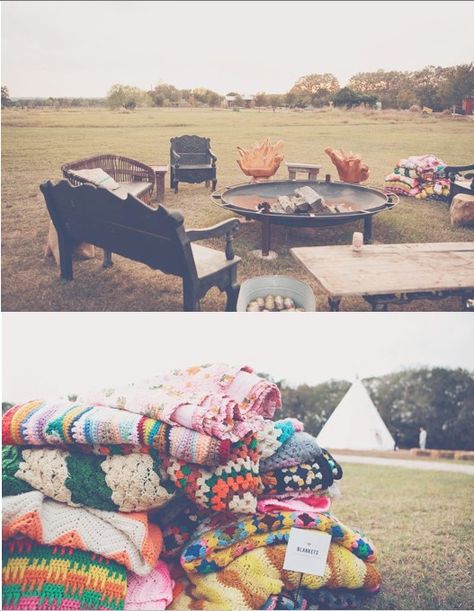 fire pit + blankets = cozy wedding reception Bonfire Wedding, Bohemian Outdoor, Hippie Wedding, Reception Seating, Camp Wedding, Wedding Boho, Outdoor Backyard, Backyard Party, Festival Wedding