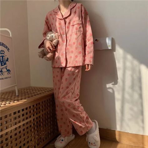 Cute Night Outfits, Night Wear Pajamas, Pajamas Aesthetic, Pajama Outfit, Cute Pjs, Pajama Fashion, Cute Sleepwear, Cute Pajama Sets, Pajama Outfits