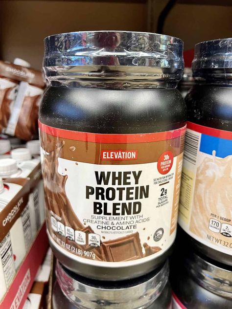 Aldi Protein Powder Review: To Buy or Not to Buy? - Health Down South- Healthy Recipes, Nutrition Tips +More Protein Shaker Bottle, Whey Powder, Best Protein Powder, Whey Protein Concentrate, Protein Shaker, Protein Rich Foods, Carbohydrate Diet, Whey Protein Isolate, Chocolate Protein Powder