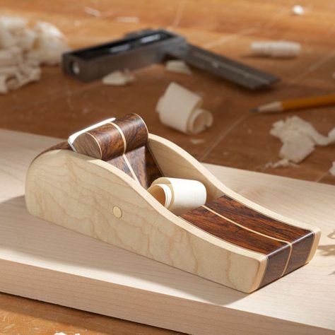 Shop-made Hand Plane Woodworking Hand Planes, Advanced Woodworking Plans, Woodworking Garage, Hand Plane, Wood Plane, Woodworking School, Wood Store, Wood Magazine, Learn Woodworking