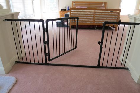 Diy Pet Barrier, Dog Gates Indoor, Indoor Dog Fence, Diy Dog Run, Diy Dog Gate, Cat Gate, Diy Baby Gate, Dog Gates, Pet Crafts