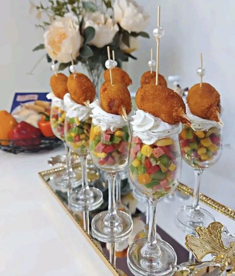 Indian Starters, Grazing Station, Appetizer Cups, Salad Appetizer Cups, Salad Appetizer, Wedding Brunch, Party Food Buffet, Catering Ideas Food, Charcuterie Inspiration