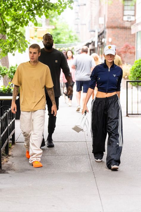 Hailey Bieber Adidas, Hailey Bieber Bottega Veneta, Samba Vegan Shoes, Justin Bieber Adidas, Adidas Samba Vegan, Hailey Justin, Andiamo Bag, Samba Vegan, Hailey And Justin Bieber