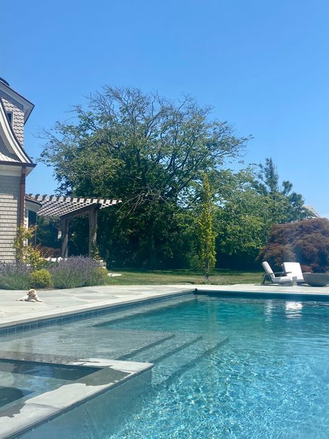 Pool Background Aesthetic, Pool Preppy, Pool Day Aesthetic, Preppy Pool, Preppy Garden, Summer Aesthetic Preppy, Preppy Routines, Poolside Vibes, Aesthetic Pool