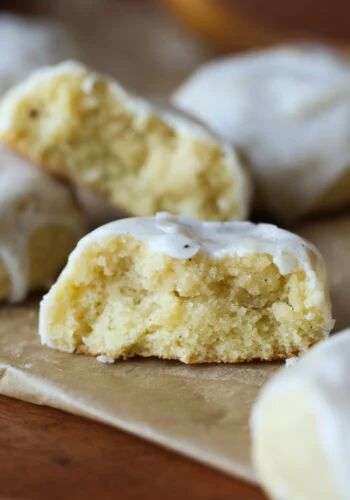 Tea Cake Cookie Recipe, Apple Fritter Cake, Tea Cakes Southern, Southern Tea, Butter Cake Cookies, Tea Cake Cookies, Tea Cakes Recipes, Cookie Cake Recipe, Tea Cookies