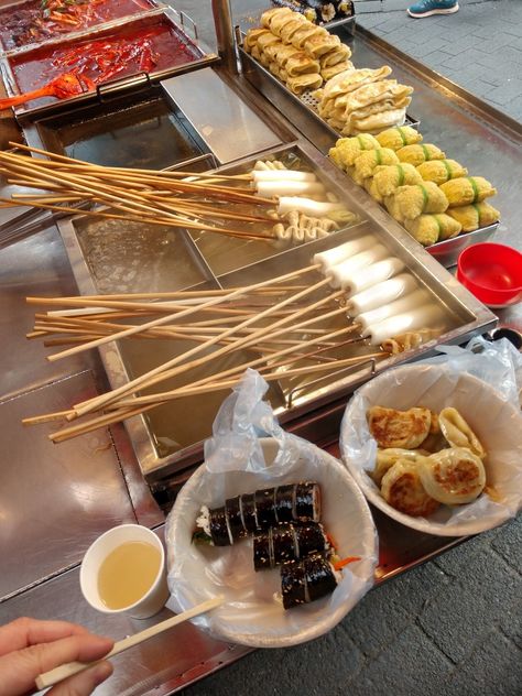 Korean Street Food Aethstetic, Korean Food Market, Korean Food Stall, Korean Street Food Stall, Street Food Stall, Korea Photography, Korean Store, South Korea Photography, Korea Photo