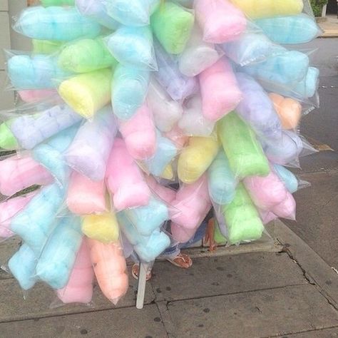 Aesthetic Cotton Candy, Candy Rainbow, Candy Cart, My Aesthetic, Rose Beige, Rainbow Aesthetic, Candy Girl, Baby Kittens, Mini Foods