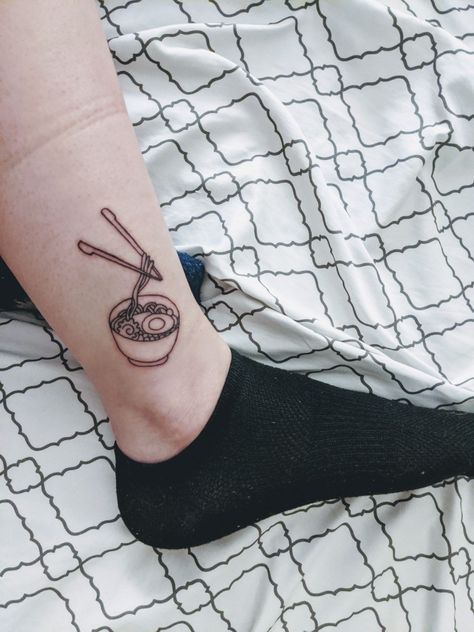 Cute, small Ramen bowl tattoo on my ankle :)  love the clean, simple lines. Got it done at Escondido Body Art in California. Small Ramen Bowl Tattoo, Ramen Tattoo Simple, Ramen Noodle Tattoo, Ramen Bowl Tattoo, Noodle Tattoo, Ramen Tattoo, Bowl Tattoo, Real Tattoos, Tattoo Over Scar