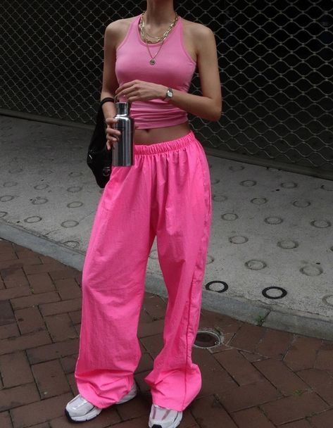 #pink #barbie #barbiestyle #pinkstyle Nylon Track Pants, Track Pants Outfit, 2023 Pink, 2000 Fashion, Pink Barbie, Pride Outfit, Pink Set, Pink Vibes, Diy Food