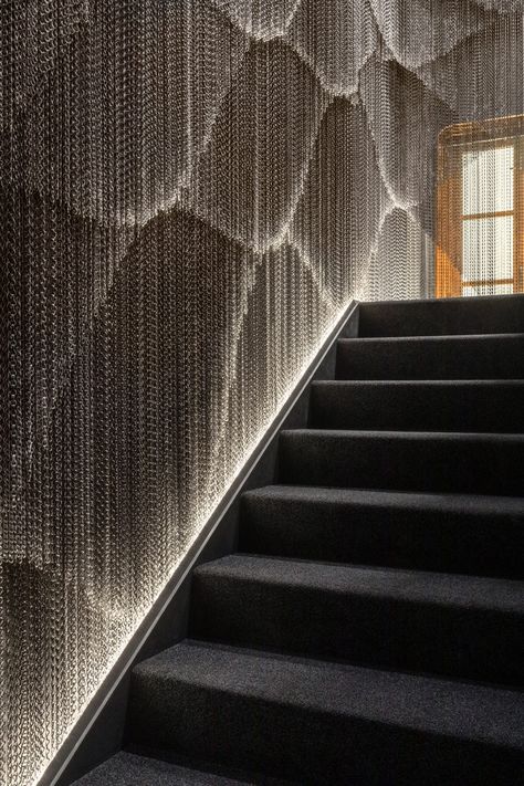 Kengo Kuma designs sculptural mesh curtain for Gaudí's Casa Batlló New Staircase, Kengo Kuma, Japanese Architect, Metal Curtain, Acoustic Panels, Metal Mesh, Local Design, Barcelona Spain, Contemporary Architecture