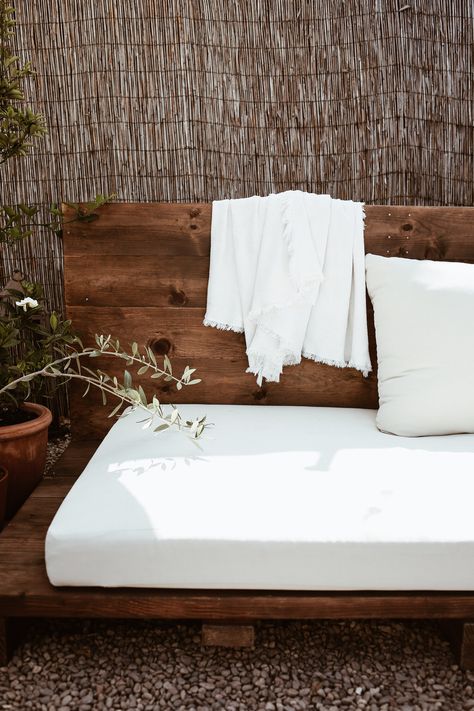 U Couch, Outdoor Couch Cushions, Outdoor Couch Diy, Outdoor Sofa Diy, Wooden Couch, Diy Exterior, Diy Daybed, Restoration Hardware Inspired, Outdoor Lounge Area