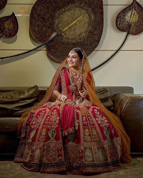 Bridal lehnga look, Bridal lehnga, Bridal lehnga looks, Bridal wear, Bridal lehnga choli, Designer lehnga Lehnga Look, Indian Wedding Video, Online Wedding, Wedding Video, Indian Wedding, Portal, Wedding Planning, Instagram Profile, Boutique