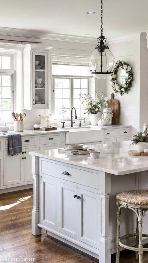 Discover stunning French country kitchens filled with rustic details 🍇🍽️. Perfect for bringing timeless charm to your cooking space! French Countryside Kitchen, French Country Aesthetic, French Country Kitchen Ideas, French Country Kitchen Designs, Countryside Kitchen, Country Kitchen Ideas, Freestanding Kitchen Island, Farmhouse Vibes, Shaker Style Cabinets