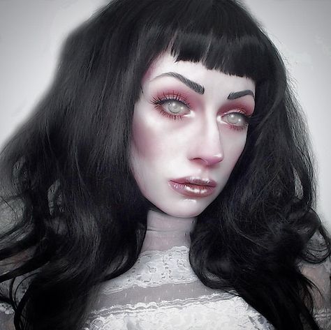 Ghost Ethereal, Devil Makeup Halloween, Ghost Makeup, Devil Makeup, Artsy Makeup, Creepy Makeup, Theatre Makeup, Art Costume, Halloween Costumes Makeup