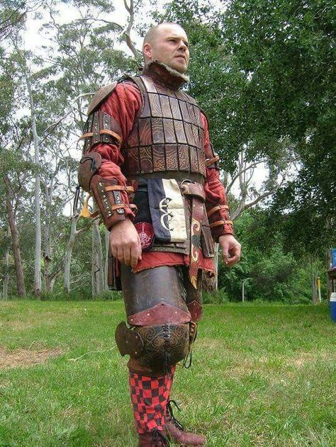 Armored up Armor Reference, Fair Costume, Larp Costumes, Lamellar Armor, Sca Armor, Larp Props, Viking Armor, Viking Reenactment, Larp Armor