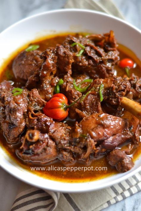 Brown Stew Chicken - Alica's Pepperpot Brown Stewed Chicken, Stewed Chicken, Guyanese Recipes, Brown Stew Chicken, Stew Chicken, Carribean Food, Oxtail Recipes, Jamaican Cuisine, Trini Food