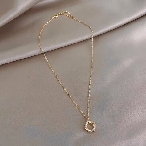 925 Sterling Silver Gold Plated Necklace | Necklace Gold Women Silver 925 Sterling - Necklaces - Aliexpress Jewelry Necklace Simple, Delicate Gold Jewelry, Locket Design, Neck Pieces Jewelry, Fancy Jewelry Necklace, Pretty Jewelry Necklaces, Gold Bridal Jewellery Sets, Gold Chain Design, Gold Jewelry Stores