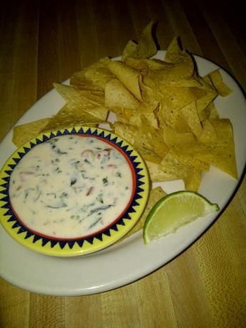 "Can it be?  A Jose' Pepper's Espinaca copy?  Gotta try it!" @Katie Beedy @Katelyn Friese JOSE PEPPER'S!!!!!! Espinaca Dip, Jalapeno Dip, Jalapeno Popper Dip, Jalapeno Peppers, Ranch Dip, Snack Dip, Jalapeno Poppers, Peppers Recipes, Yummy Dips