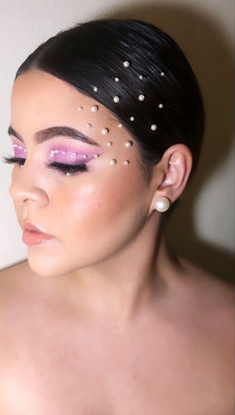 Purple Pearl Eye Makeup, Purple Makeup With Pearls, Makeup Look With Pearls, Eye Makeup With Pearls, Pearl Eye Makeup, Baby Shower Makeup, Purple Cut Crease, Shower Makeup, Purple Makeup Looks