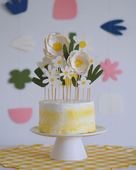 These paper cake toppers deserve another post! Not to mention, they are eco-friendly! So, get crafting with your Cricut machine and make… | Instagram Cricut Birthday, Daisy Party, Paper Flower Decor, Paper Flower Crafts, My Laptop, Diy Birthday Decorations, Metal Cabinet, Happy Birthday Cake Topper, Paper Cake