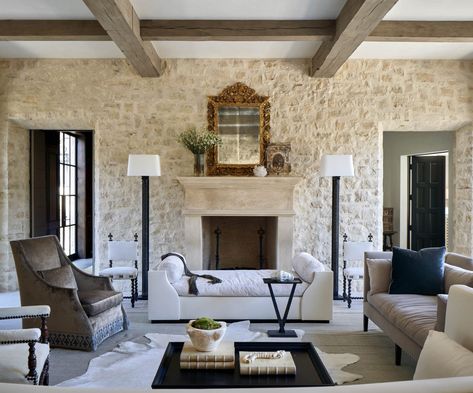 Casa Vintage, Luxury Furniture Brands, Stone Houses, Farmhouse Style House, Stone House, Rustic Elegance, Stone Wall, Best Interior, A Design