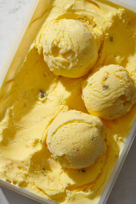 Persian Ice Cream, Fancy Ice Cream, Aphrodisiac Foods, Gelato Recipe, Homemade Ice Cream Recipes, Sorbet Recipes, Ice Cream Popsicles, Make Ice Cream, Ice Cream Desserts