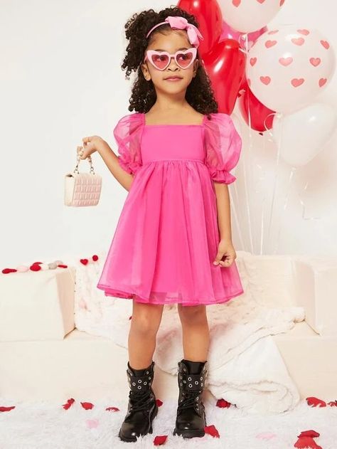 Kids | Fashion Kids | SHEIN USA Large Group Family Photos, Group Family Photos, Pink Toddler Dress, Summer Barbie, Valentine Mini Session, Family Photos Ideas, Sleeved Velvet Dress, Shein Kids, Girls Applique