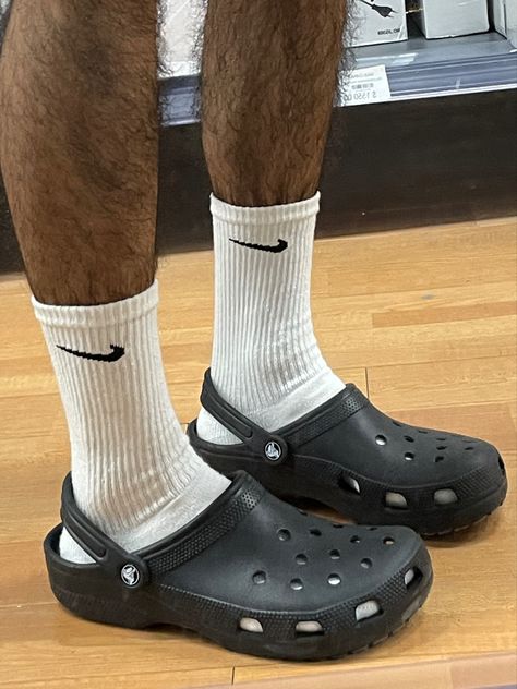 Black Crocs Outfit, Crocs Aesthetic Outfit, Crocs Outfit Men, Aesthetic Crocs, Croc Outfits, Cool Crocs, Crocs Aesthetic, Crocs Outfit, Shoe Refashion