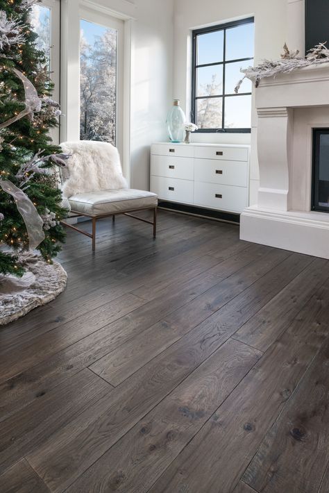 Plank Laminate Wood Flooring, Laminate Wood Flooring Colors Kitchen, Barkeh Floor Bedrooms, Wood Floors Living Room Ideas, Bedroom Flooring Ideas Laminate, Bedroom Hardwood Floor Ideas, Barkeh Floor, Hard Flooring Ideas, Wood Floor Aesthetic