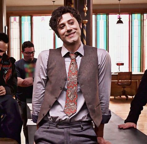 Eliot The Magicians, The Magicians Characters, Hale Appleman, Eliot Waugh, Jason Ralph, Twisted Ankle, Harry Potter Universal, In The Flesh, Dr Who