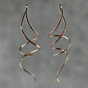 Order #1600733927 on Mar 17, 2020 Diamond Crown Ring, Wire Jewellery, Spiral Earrings, Gold Filled Earrings, Copper Material, Contemporary Jewellery, Wire Earrings, 14kt Gold, Wire Wrapped Jewelry