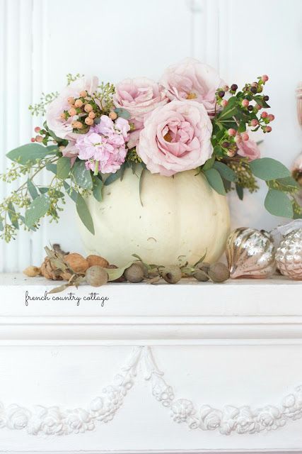 Romantic White Pumpkin centerpiece with roses: Create a beautiful pumpkin bouquet centerpiece in 5 easy steps. #falldecor #whitepumpkins White Pumpkin Centerpieces, Pumpkin Bouquet, Bouquet Centerpiece, Beautiful Pumpkins, Halloween Tattoo, Pumpkin Centerpieces, Pink Pumpkins, Baby Shower Pumpkin, Pumpkin Theme