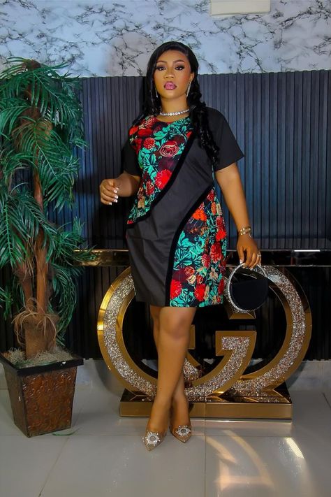 Latest Short Gown Ankara Styles For Ladies Simple, Ankara Short Gown Styles 2023, Materials Short Gown Styles, Simple Ankara Short Gown Styles, Short Gown Ankara Styles, Ankara Fashion Styles, Latest Ankara Short Gown, Beautiful Ankara Gowns, Short Gown Styles