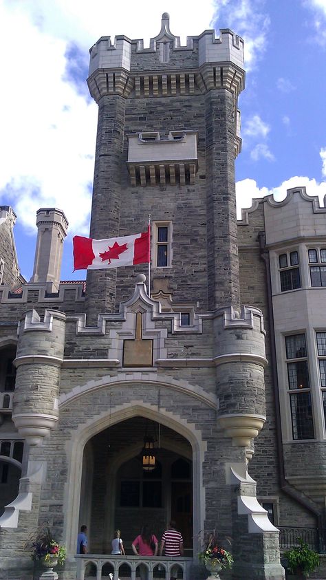 Casa Loma, Toronto  | Well, I'll be darned! I've been here! 8th grade. Just about the first time I've found a pin where I can say this :) st | Canada Beautiful Places, Canada Girl, Canada Toronto City, Canada Aesthetic, Canada Pictures, Canada City, Canada Photography, Toronto City, Toronto Travel