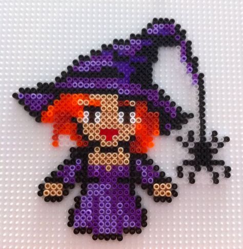 Hama Beads Halloween, Hama Art, Hama Mini, Fuse Bead Patterns, Art Perle, Hama Beads Design, Perler Bead Templates, Diy Perler Bead Crafts, Motifs Perler