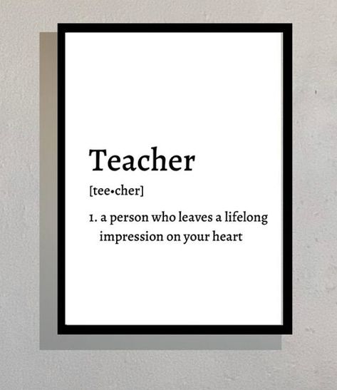 Teacher Gifts Aesthetic, Gift For English Teacher, Teachers Day Card For English Teacher, Teachers Day Aesthetic, Teacher's Day Card Ideas Aesthetic, Teacher Appreciation Quotes Inspiration, Happy Teachers Day Message, Teachers Day Card Design, Handmade Teachers Day Cards