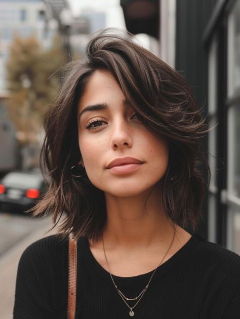 Haircut For Big Nose For Women, Mid Length Layered Bob, Mikado Haircut, Mila Kunis Short Hair, Haircuts For Big Noses, European Hairstyles, Short Wolf Haircut, Bob 2024, Angled Bob Haircut