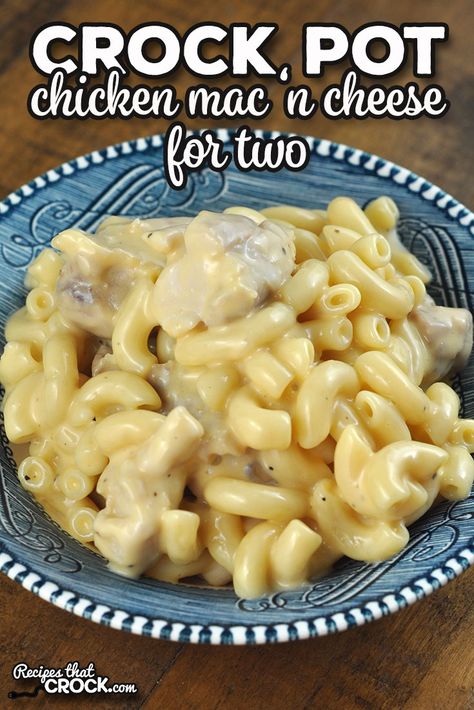 Are you looking for some delicious comfort food for two people? Check out this delicious Chicken Crock Pot Mac ‘n Cheese for Two. Crock Pot Meals For 2, Food For Two People, Crock Pot Mac N Cheese, Crockpot For Two, Small Crockpot Recipes, Meals For Work, Muscle Meals, Mini Crockpot, Mini Crockpot Recipes