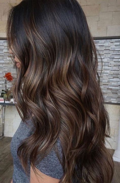 Cinnamon Hair, Rambut Brunette, Black Hair Balayage, Brown Hair Looks, Brown Hair Inspo, Brunette Hair With Highlights, Natural Highlights, Balayage Hair Dark, Gorgeous Hair Color