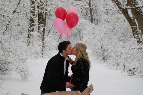 Balloon gender reveal--if only we had snow Gender Reveal In The Snow, Gender Reveal With Sibling, Outdoor Gender Reveal, Gender Reveal Winter, Sibling Gender Reveal, Winter Gender Reveal, Balloon Gender Reveal, Gender Reveal Photo, Gender Reveal Photography