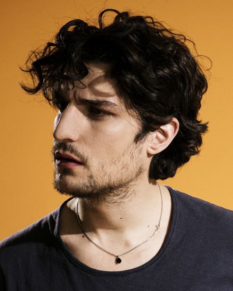 male. beard. mustache. dark hair. dark eyes. handsome. gunther. Louis Garrel, Photography Dark, Face Drawing Reference, Human Reference, Face Reference, Simple Photo, Poses References, Ideas Photography, Male Portrait