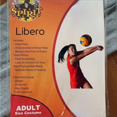 I can finally be a setter 😃 - (Via @millan.jus / TT justinvolleys) Libero Workouts, Libero Tips, Costume Meme, Libero Volleyball, Volleyball Libero, Volleyball Humor, Team Photos, Physical Wellness, Knee Pads