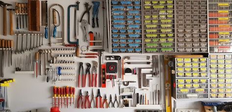 My Granddad's Tool Collection In His Shed Tool Shop Organization, Roof Storage, Craft Cabinet, Bookshelf Organization, Organization Skills, Clean Space, Dream Barn, Tool Shop, Pantry Items