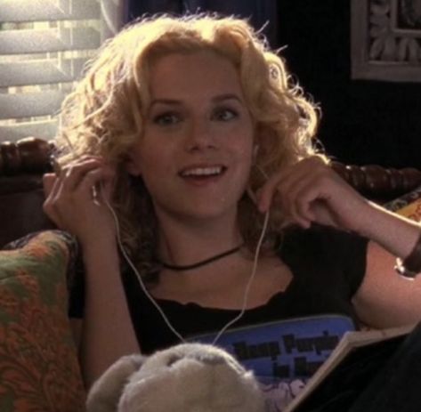 2000 Aesthetic, Chloe Sims, Sing Me To Sleep, Hilarie Burton, Peyton Sawyer, Dawsons Creek, First Tv, One Tree Hill, It Movie Cast