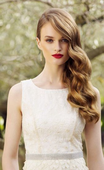 Wedding Hair Trends, Wedding Hair Side, Wavy Wedding Hair, Side Hairstyles, Glamorous Hair, Glam Hair, Fringe Hairstyles, Long Brown Hair, Wedding Hair Down